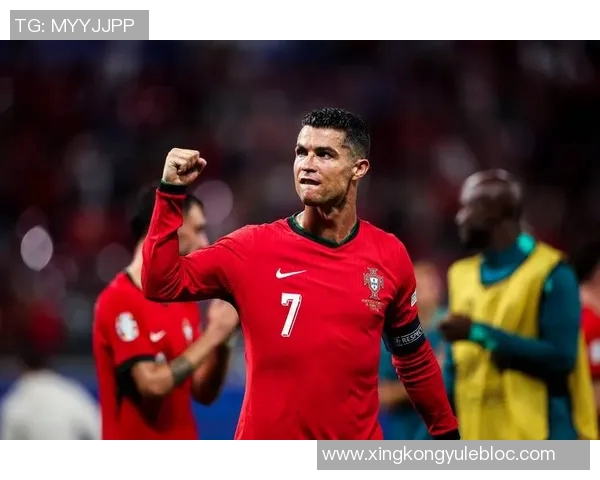 摩根称C罗采访点击量已达5100万次证明他是足球历史最佳球员 摩根称C罗采访点击量已达5100万次证明他是足球历史最佳球员