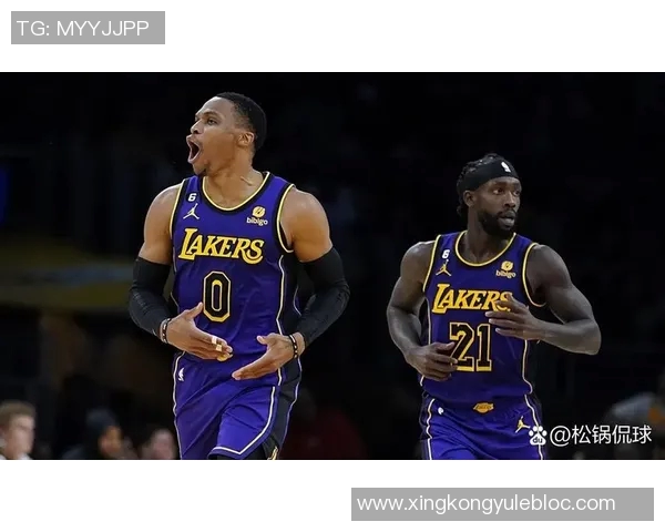 埃文斯替补出战三分球高效命中助球队逆转获胜贡献21分